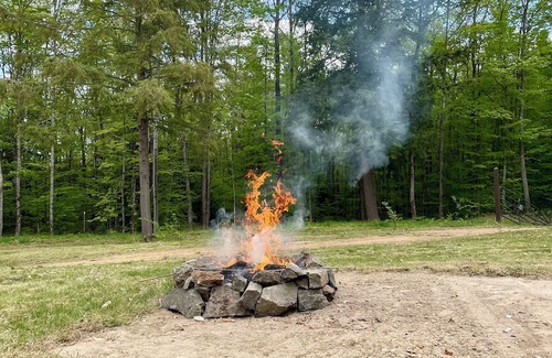 Tupper Lake RV Rental | Camping at its best, private lots located near public beach and restaurants!