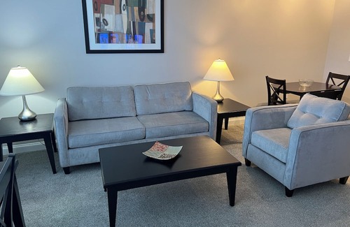 Blue Ash Apartment | Blue Ash 2 bedroom 2 bath with 1200 Square Feet of living space!