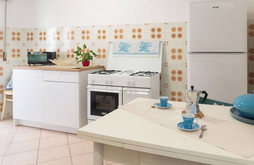 La Caletta Apartment | La Casa del Porto - Three Bedroom Apartment, Sleeps 6