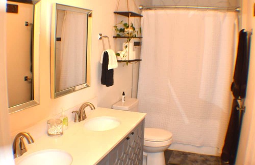 Asheville House | Awesome West Asheville House with Pool, Hot Tub, Fire Pit!