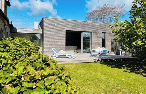 Kervignac House | Gîte de 300m2 Pour 12 Personnes Avec Piscine et spa Intérieurs