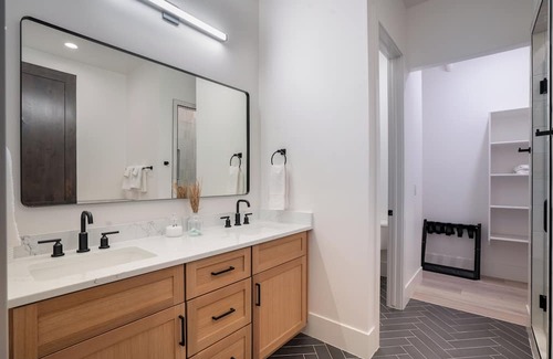 Toquerville Condo | The Watchman by AvantStay | 20 Min to Zion | Hot Tub + View