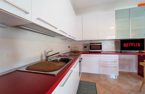 S'Iscala Apartment | Villa with Patio, Private Entrance and Garden, 5 minutes from the sea
