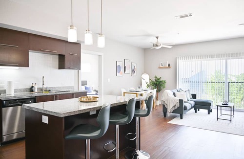 Cedar Park Apartment | LUX 2B2B | Parking, Pool, WiFi | Near DTA