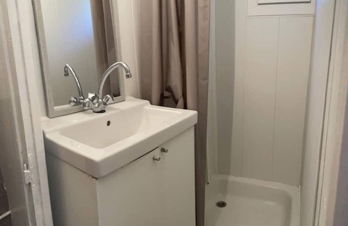 Rousson Apartment | Appartement Cosy Entre Mer et Cevenes
