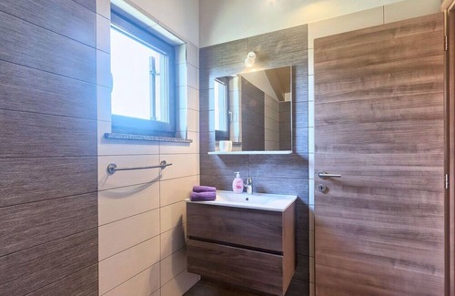 Rojnici Villa | Amber Comfortable holiday residence