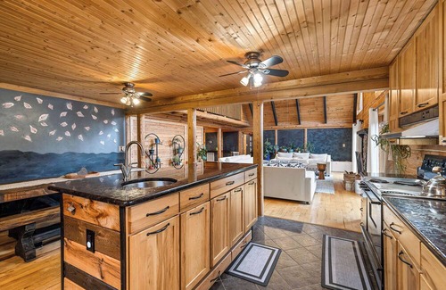 Stafford Cabin | Spacious Stafford Cabin w/Grills & Fire Pit!