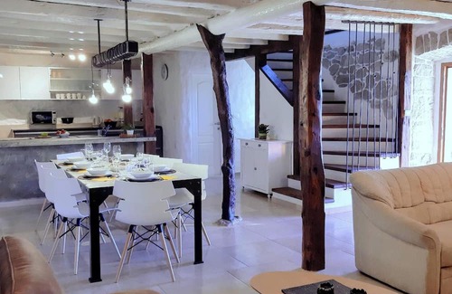 Ripenda Verbanci Villa | Homerez - Elegant Villa in Ripenda Verbanci with Pool