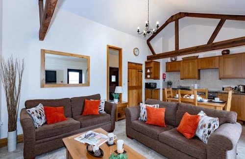 Loxton House | Pass the Keys | Somerset Two Bedroom South Hill Cottage
