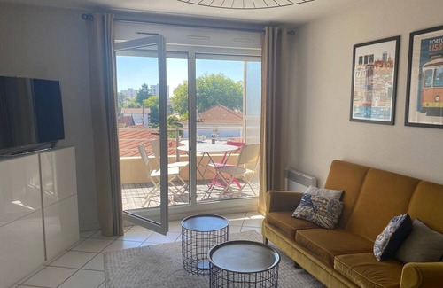 Cote Landaise Apartment | Vrbo Property