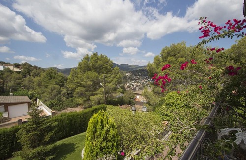 Santa Rosa Villa | Private paradise - hop, skip or jump to Barcelona!