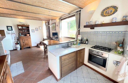 Spoleto House | The Lord of the Manor lived here Enjoy the aristocratic life! Sleeps 10