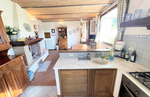 Spoleto House | Live on a a country park with all facilities An aristocratic venue Sleeps 10