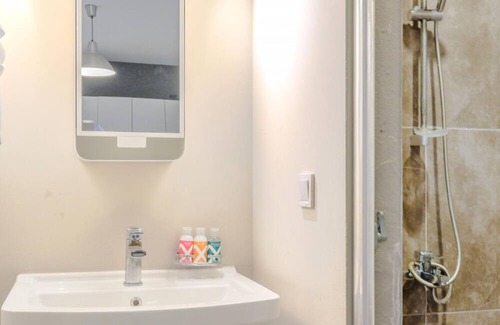 Urla Apartment | Tranquil Flat w Balcony in a Lux Complex in Urla