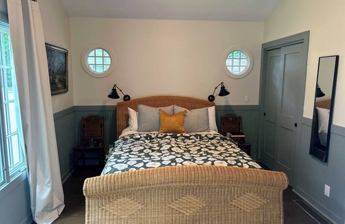 Grand Beach Cabin | Adorable SW Michigan Cottage with Beach Access