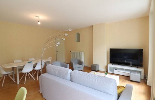 Saint-Etienne-Cantales Cottage | Gite Saint-Étienne-Cantalès, 3 bedrooms, 6 persons