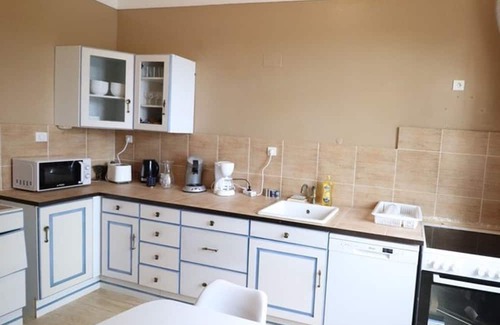 Saint-Etienne-Cantales Cottage | Gite Saint-Étienne-Cantalès, 3 bedrooms, 6 persons