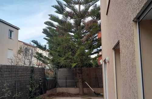 Moulin a Vent Apartment | Apartment with garden close to beach roads and town center