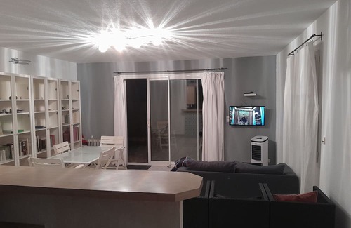 Moulin a Vent Apartment | Apartment with garden close to beach roads and town center