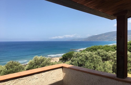 Palinuro Apartment | Attic in park with access to the sea