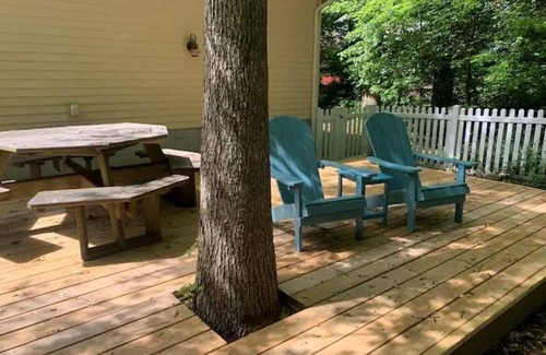 Ocean Pines Cottage | Admirals Cottage - Quiet Clean Cozy Pet Friendly w large fenced yard