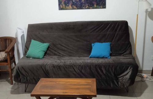 Saint-Denis Apartment | Homerez - Apt central Saint-Denis