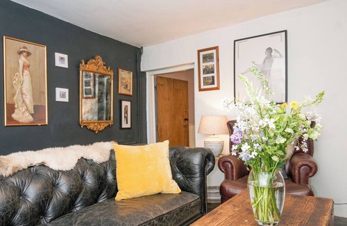 Chagford Cottage | BLUEBELL COTTAGE, pet friendly, with open fire in Chagford