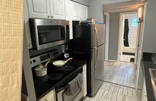 Hanahan Condo | Central Cozy Renovated Hanahan Condo