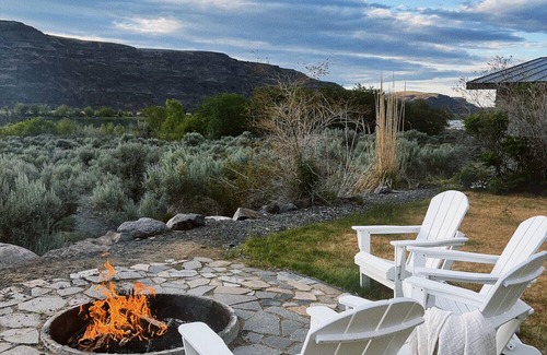 Quincy House | Waterfront retreat on the Columbia River, 10 minutes from The Gorge Amphitheater