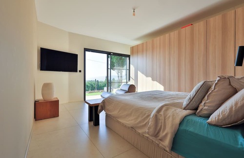 Le Castellet Villa | La Villa Mohdjang