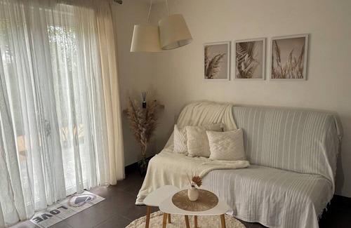 Hopitaux-Facultes Apartment | Beautiful, fully equipped studio!