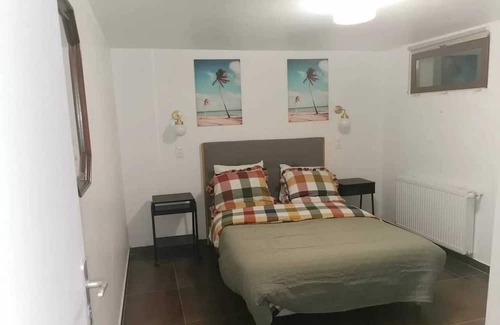 Ecuelles Apartment | Homerez - Beautiful apartement for 4 ppl. with terrace at Moret-Loing-et-Orvanne