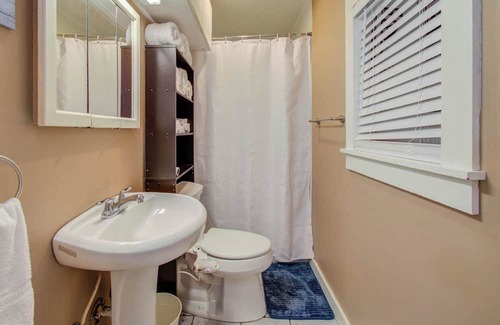 Wild Peach Village House | Cozy 1Bd/1Ba Waterfront Escape!