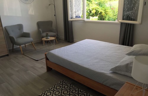 Auray House | Vrbo Property