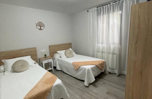Ribadumia Apartment | Apartment 'Byp' with Private Terrace and Wi-Fi