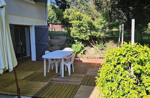 Josse Apartment | Appartement 1 ch Avec Piscine en rez de Jardin