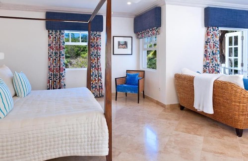 Paynes Bay Villa | Beautiful 6 Br Villa with private pool