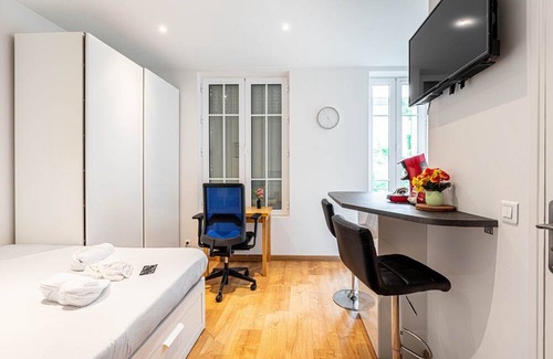 Quartier de Becon Apartment | GuestReady - Charm and Comfort near Paris