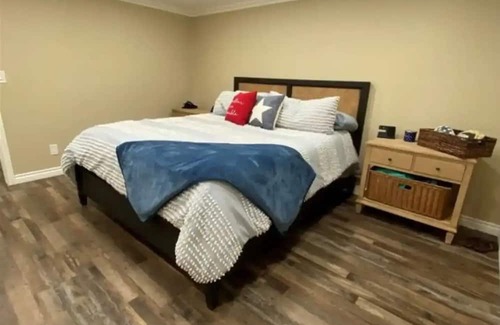 Havasu Lake House | Lake View Newly Remodeled Luxury with backyard.