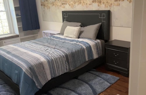 Flowery Branch House | Private bedroom/bath in my home. Gated comm. next to NE GA Med. Ctr-Braselton
