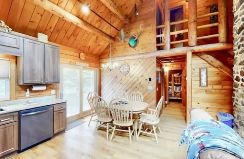 Trenton Cabin | Silver's Log Cabin w/ Fire Pit near Acadia National Park