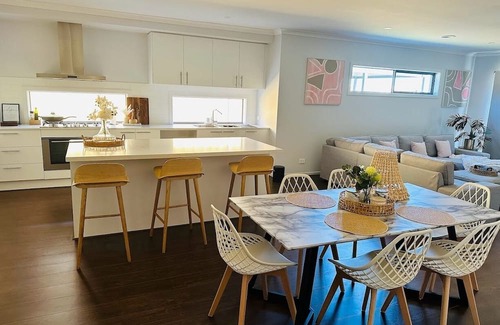 Werribee House | Stylish home in Werribee