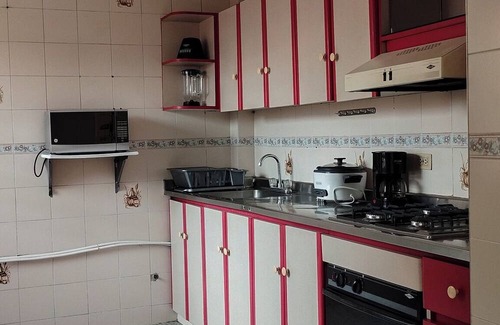 Itagui House | Some steps away from Envigado Station. Quiet house to rest and work remotely