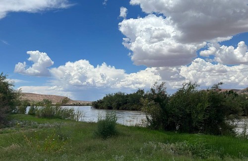 Radium Springs RV Rental | Horner Hacienda, primitive dry campground on the bank of the Rio Grande River!