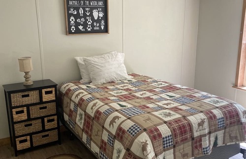 North Lake George Cabin | Hidden gem in Hague with spectacular Lake George view
