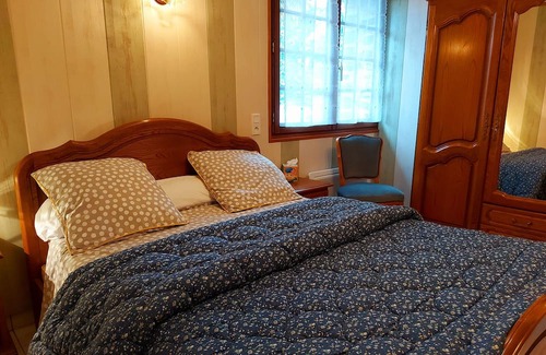 Bouchamps-les-Craon Bed & Breakfast | Guestroom BOUCHAMPS-LES-CRAON, studio flat, 5 persons