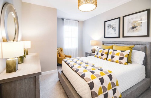 Gateway House | Fort Myers Retreat: Screened Porch & Resort Perks!