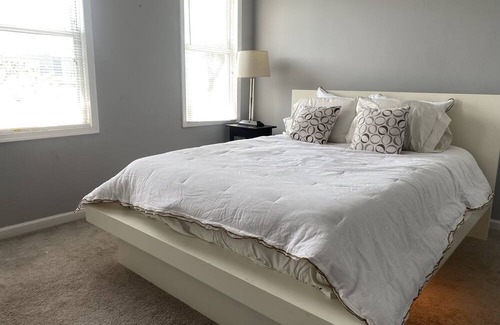 Trinidad House | Beautiful, Modern DC Rowhouse near Union Market