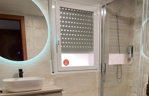 Roquetes Apartment | Apartment 'Casa Mar Touristic House' with Private Terrace, Wi-Fi and Air Conditioning