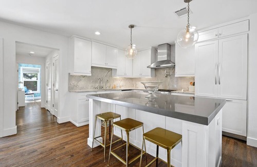 Tarrytown House | Bowman Bungalow Near Downtown Austin